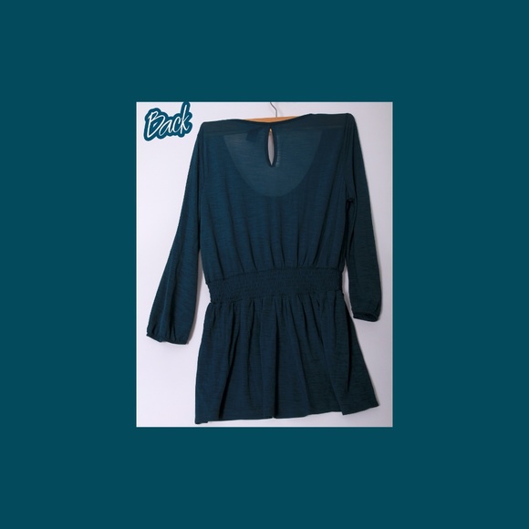 Rue21 Teal Long Sleeve Top with a Ruffle Hem - Picture 2 of 3